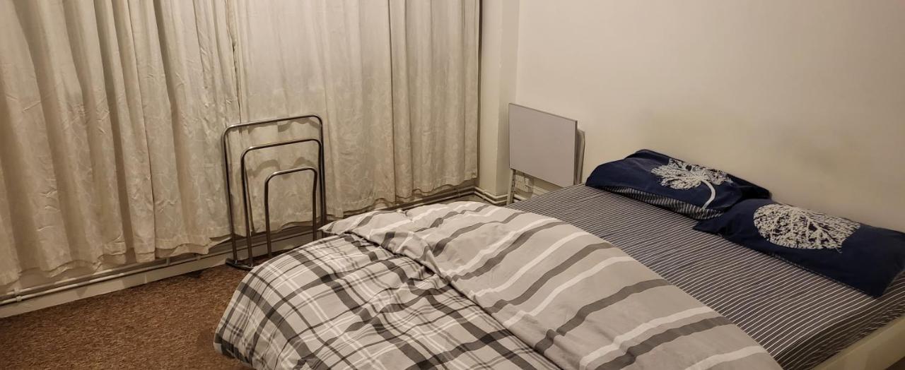 Double Room In A Cosy Flat In Tooting Лондон Экстерьер фото